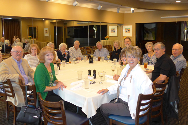 Arkansas Chapter members and guests gathered in November at the home of Linda Bell.